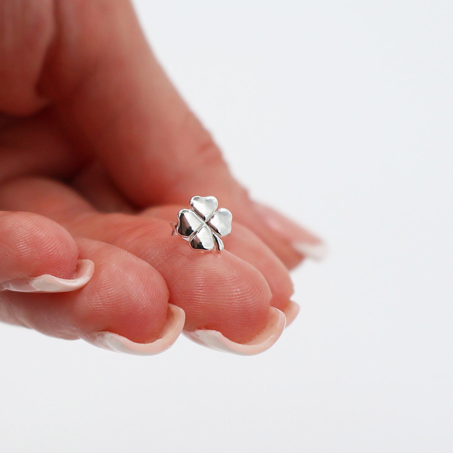 Four-leaf clover stud earrings