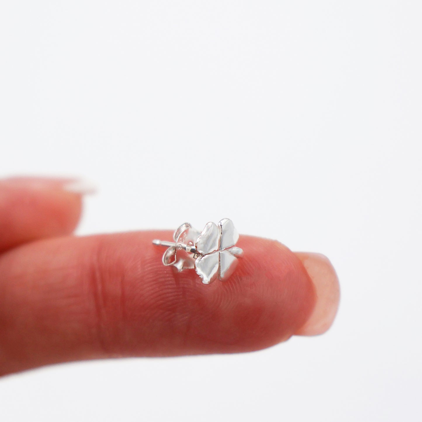 Four-leaf clover stud earrings