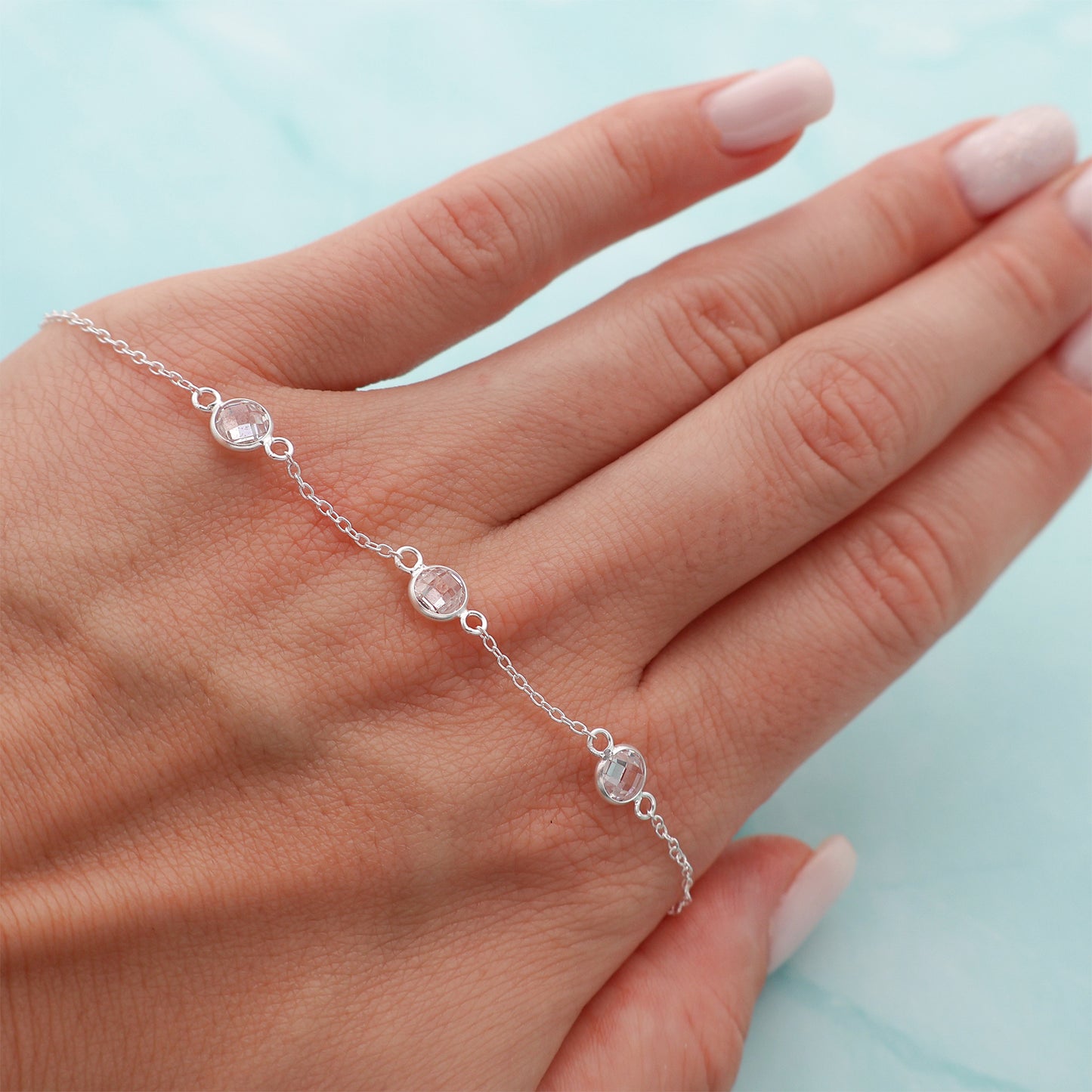 Necklace & Bracelet Set with 3 Zirconia Stones