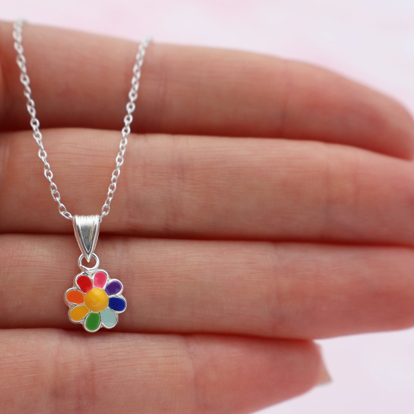 Necklace with a multicolored flower pendant