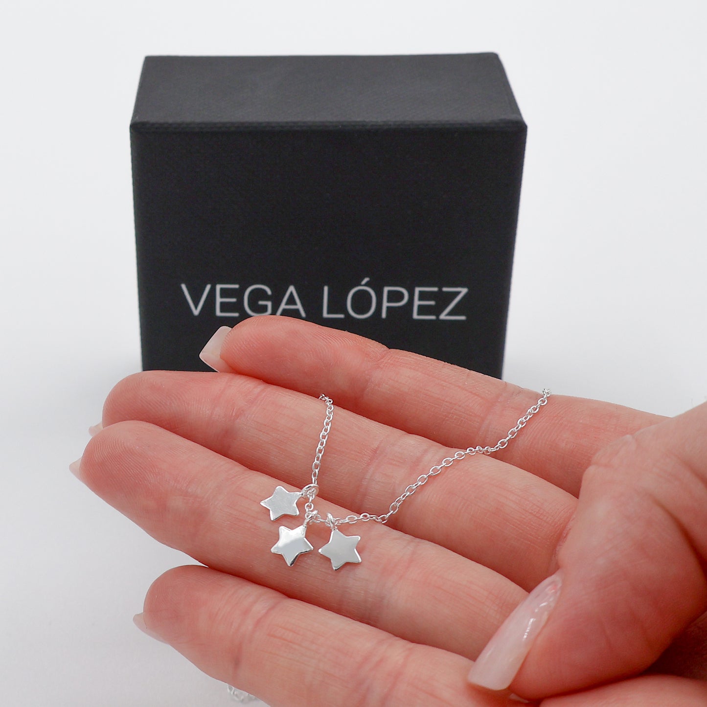 Necklace with 3 separate star pendants