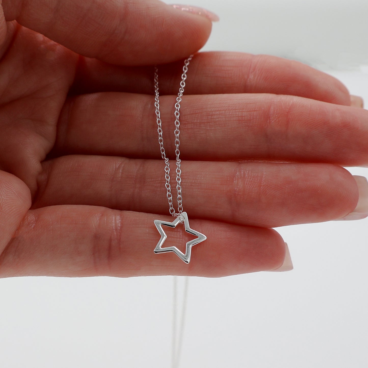 Delicate 925 Sterling Silver Necklace with Hollow Star Pendant