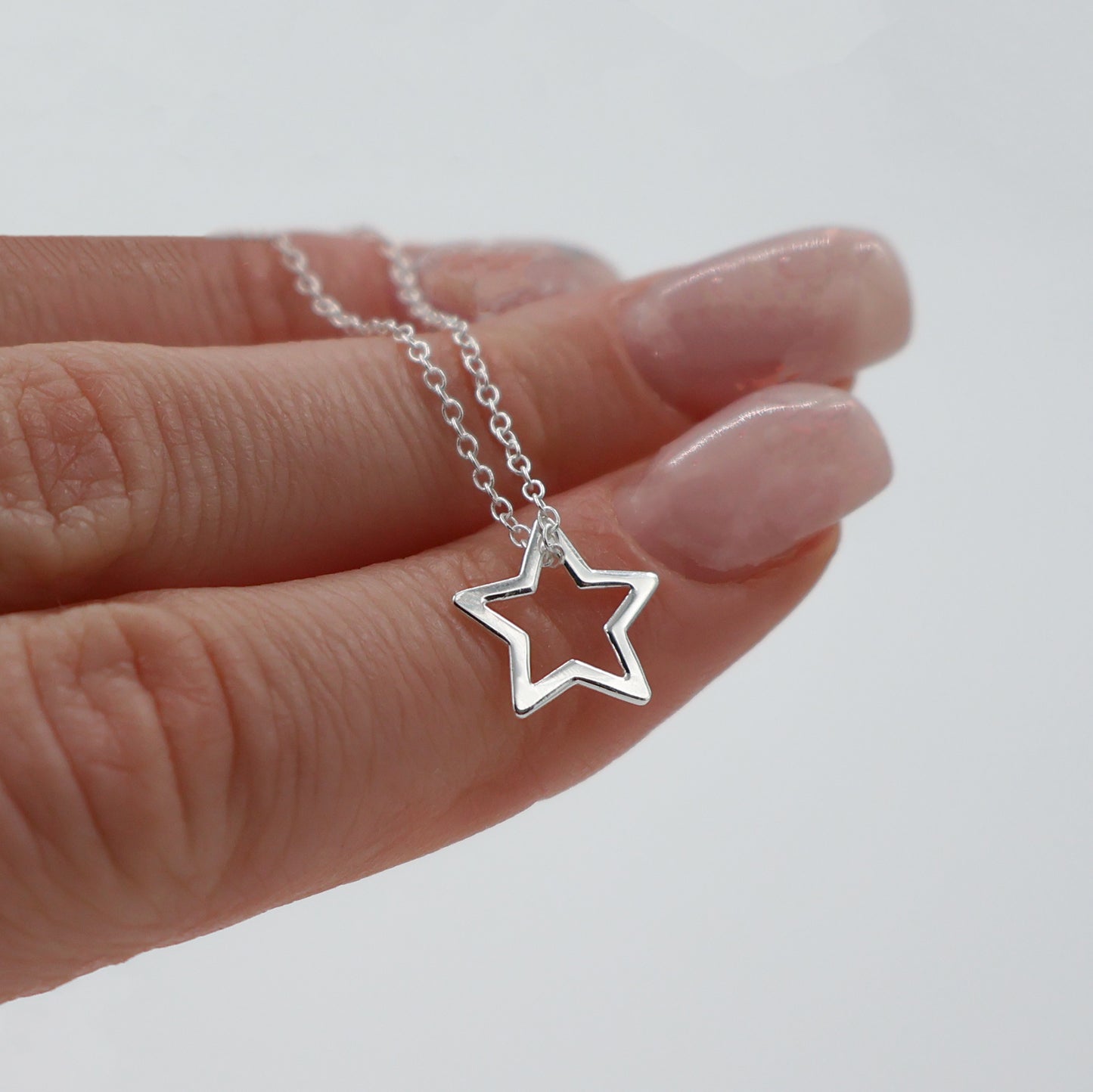 Delicate 925 Sterling Silver Necklace with Hollow Star Pendant